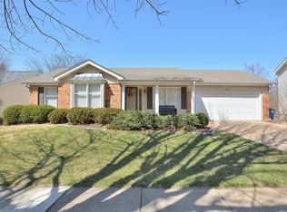 16505 Winter Leaf Dr, Ballwin, MO