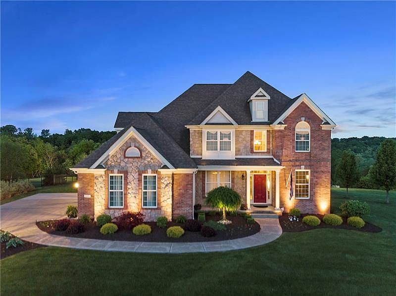 1st image of 115 Pemberley Dr