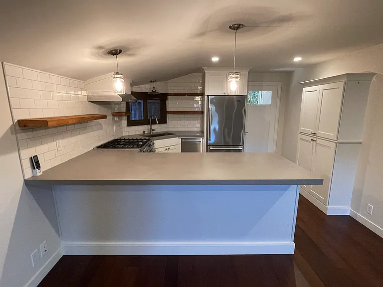 301 Alameda De Las Pulgas #A — Photo 6