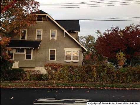 2nd image of 421 College Ave
