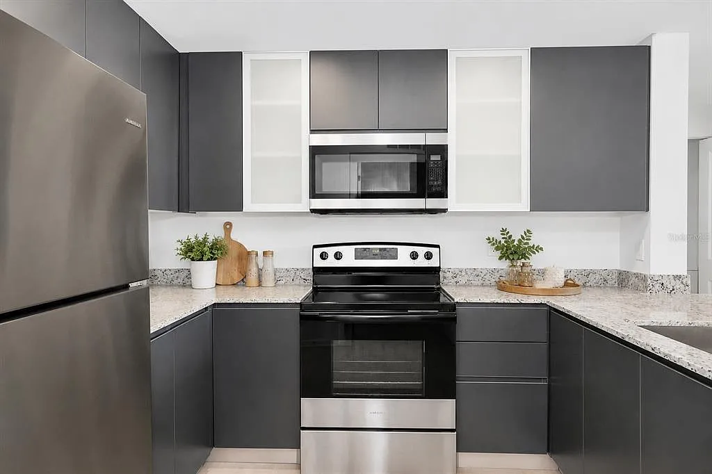 2 bed, 2.0 bath, 1023 sqft, $1,850 — Photo 1