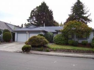 14620 SW Glenbrook Rd, Beaverton, OR 97007