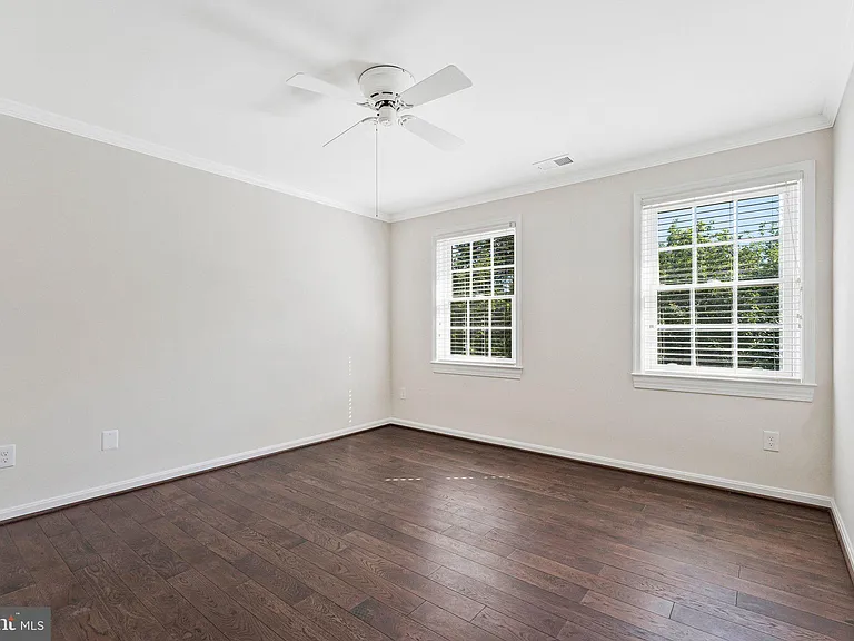 10034 Scenic View Ter — Photo 32