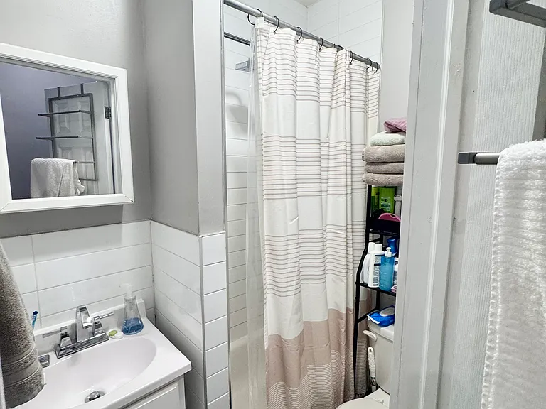 879 Saint Johns Pl #11 — Photo 4
