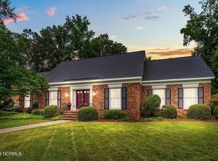 109 Williamsburg Dr, Greenville, NC 27858