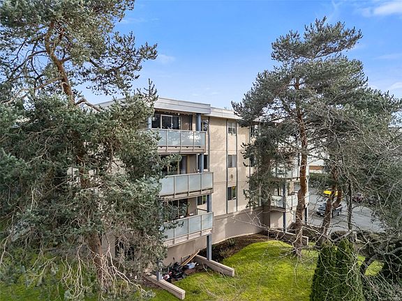 2nd image of 1025 Inverness Rd #227