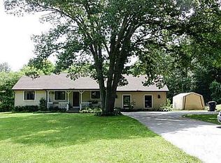 255 Searles Rd, Pomfret Center, CT 06259