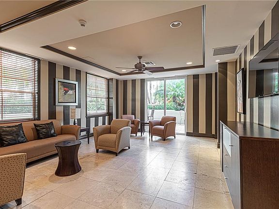 3rd image of 520 SE 5th Avenue #3205