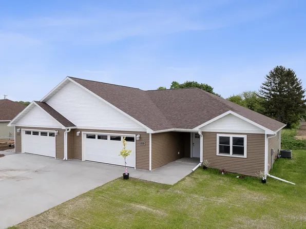904 Roosevelt St, Baraboo, WI 53913