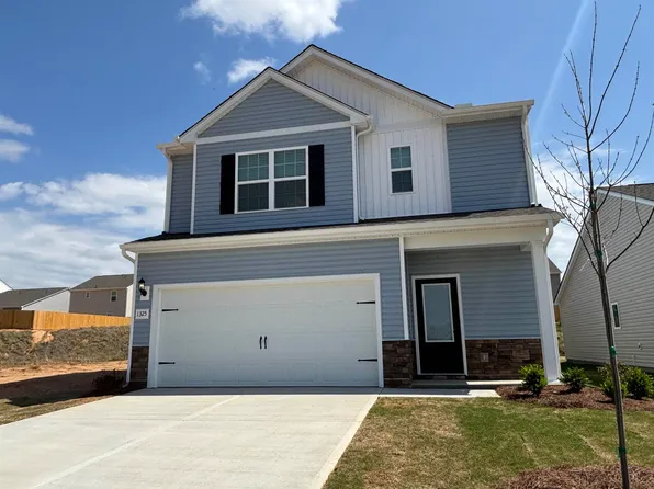 1325 Pitch Pine Pl, Moore, SC 29369