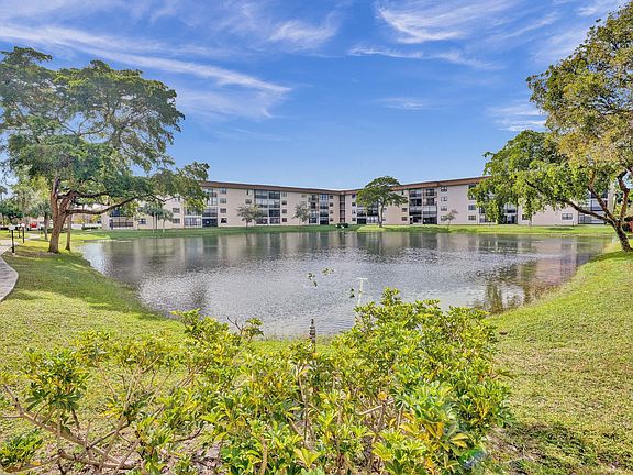 2nd image of 4960 Sabal Palm Boulevard #415