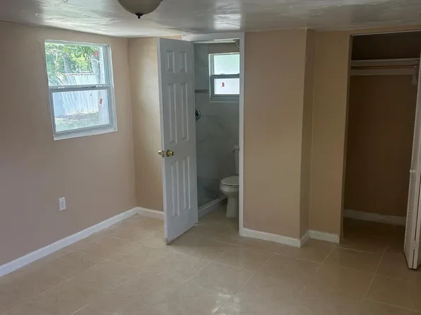 845 NW 132nd St, North Miami, FL 33168