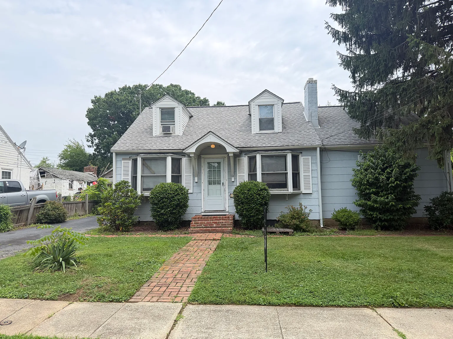 206 Murray Rd — Photo 1