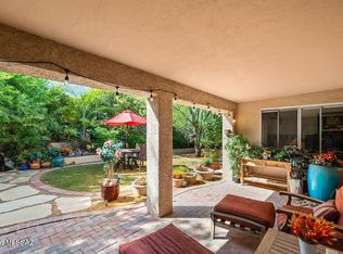 1018 N Cowboy Canyon Dr, Green Valley, AZ 85614
