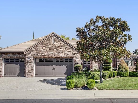 2nd image of 1808 Swallow Ridge Way