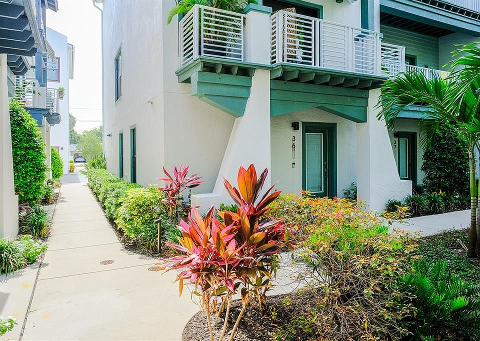 1st image of 946 Highland Ave #36