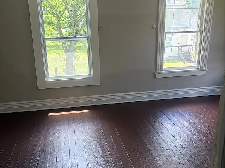 26-26.5 Locust St — Photo 6