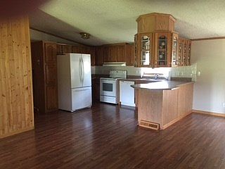3rd image of 886 Denzil Dr