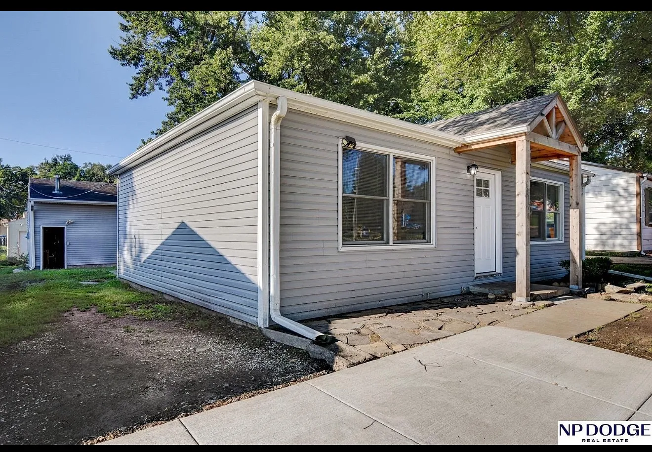 2 bed, 792 sqft, $1,500 — Photo 2
