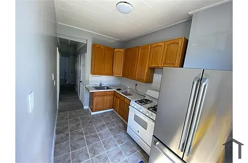 766 Dawson St #3 Photo 1 766 Dawson St #3 Photo 1