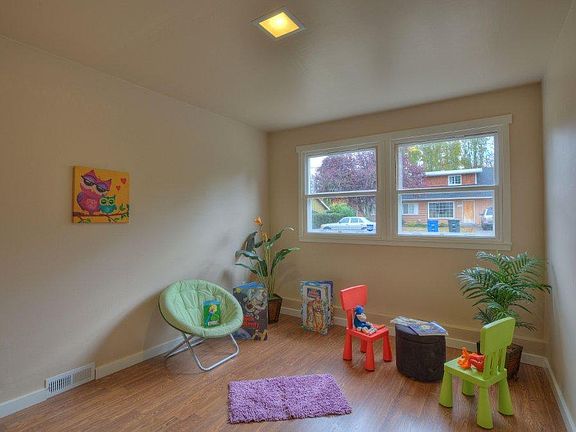 3rd image of 25713 19th Ave S