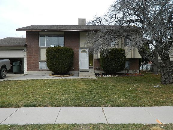 2nd image of 5032 W Cherrywood Ln