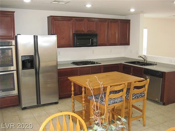 5th image of 3925 Aspen Cove St