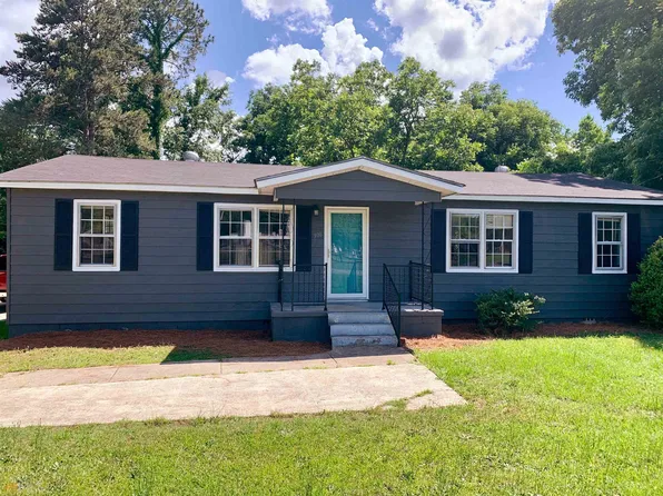 300 Academy St, Byron, GA 31008