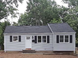 517 Rockview Ave, North Plainfield, NJ 07063