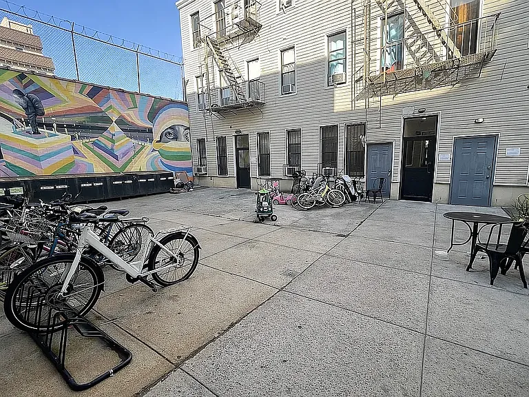 294 Harman St #2TT — Photo 8
