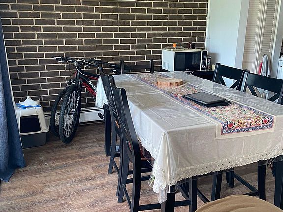 2nd image of 2700 Bayside Dr Unit 3
