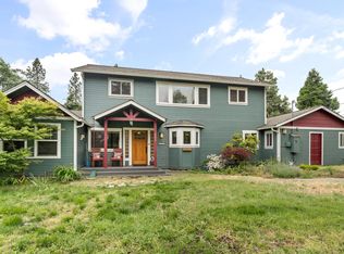 605 4th St, Phoenix, OR 97535