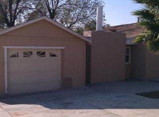 195 W Merrill Ave, Rialto, CA 92376