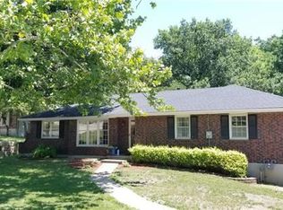 7727 NW Eastside Dr, Weatherby Lake, MO 64152