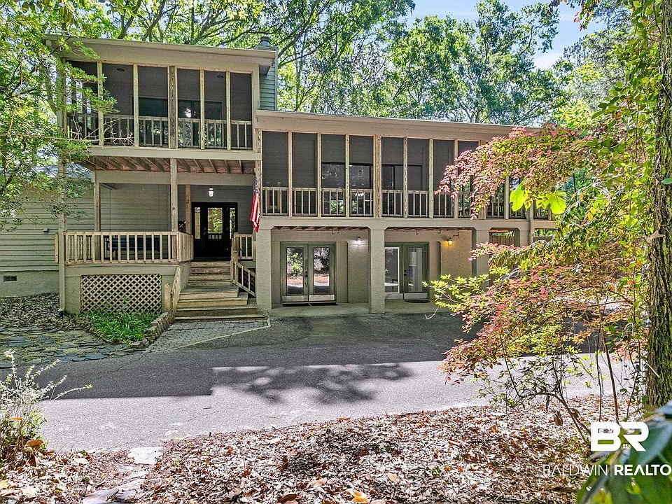 1st image of 814 Pinewood Ct