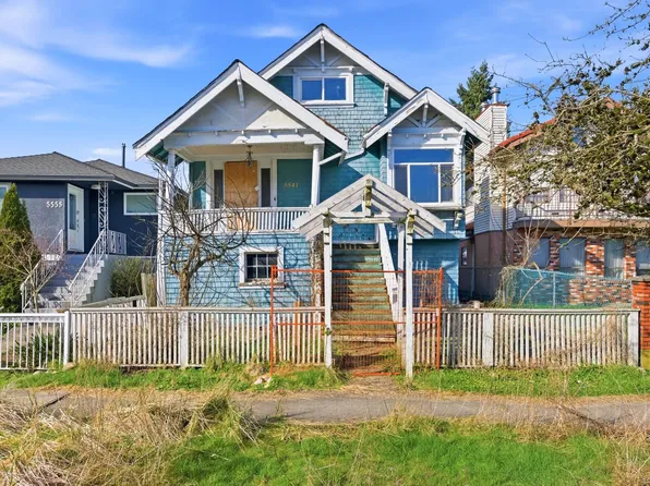 5541 Lanark St, Vancouver, BC V5P 2Y2