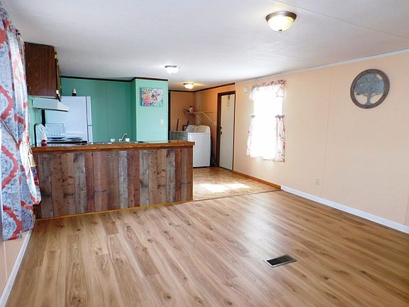 2nd image of 183 New Smythe Dr