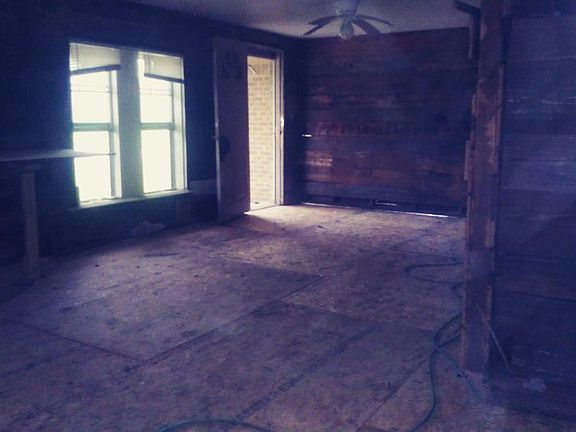 4th image of 4948 Beaumont Ave