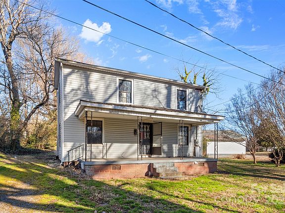 3rd image of 102 W Carolina Ave