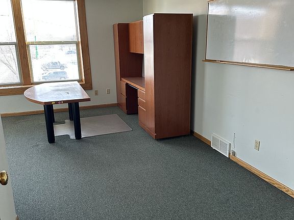 3rd image of 130 1/2 W Lincoln Ave