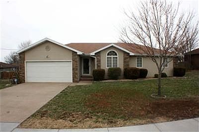 2nd image of 1321 E Stoneridge Dr