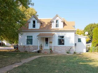 221 W 29th St, Kearney, NE 68845
