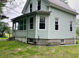 104 Rowe Ave, Portland, ME 04102