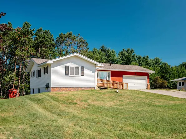1130 N Carriage Hill Dr, Traverse City, MI 49686
