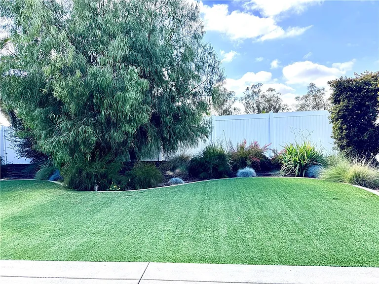 27651 Soltero — Photo 27