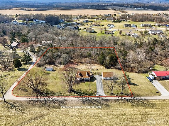 2nd image of 414 S Webb Rd