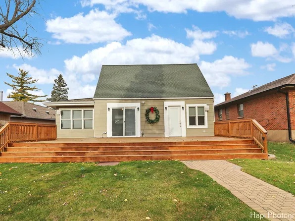 3315 Venice Ln, McHenry, IL 60050