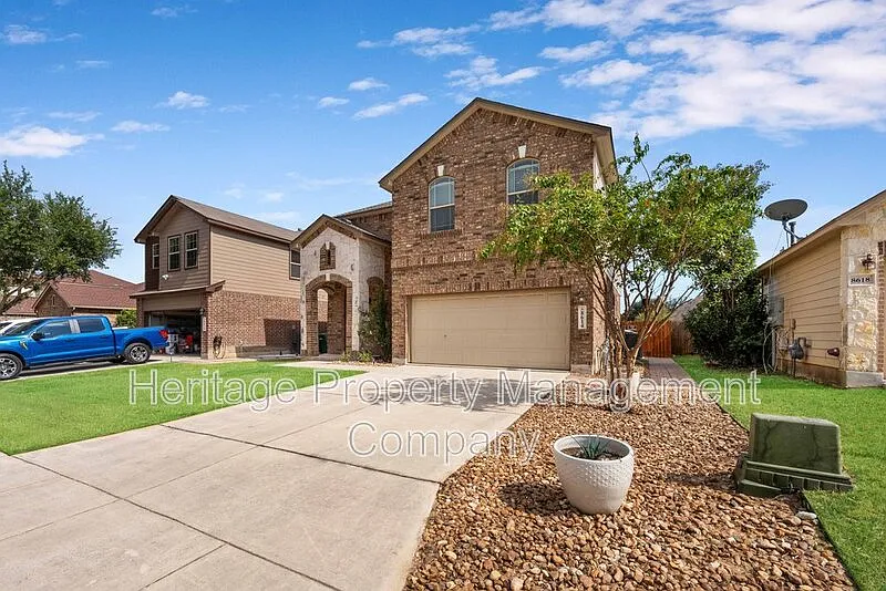 3 bed, 2.5 bath, 2125 sqft, $2,200 — Photo 4