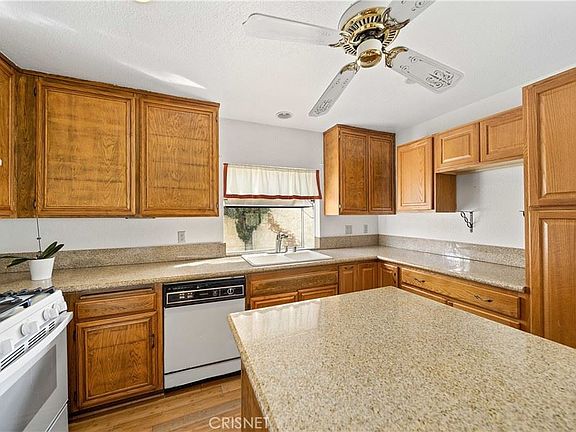 5th image of 42911 Lemonwood Dr