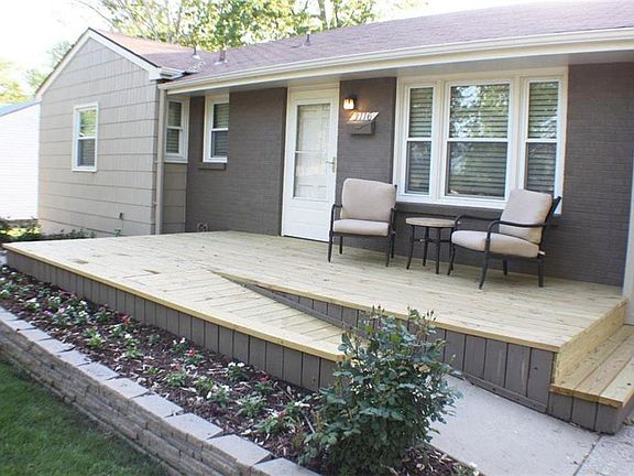 5th image of 3116 S Erin Ln